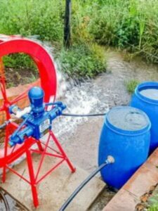 Como-puxar-agua-de-um-rio-lago-ou-represa