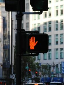 NR 26. Semáforo, sinalização