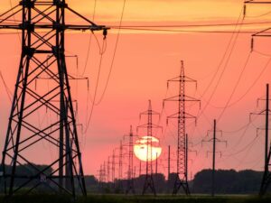 Riscos Elétricos. Postes de eletricidade.