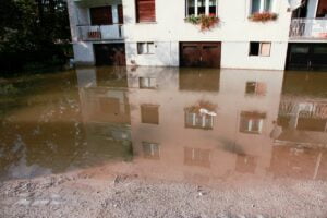 condomínio inundado