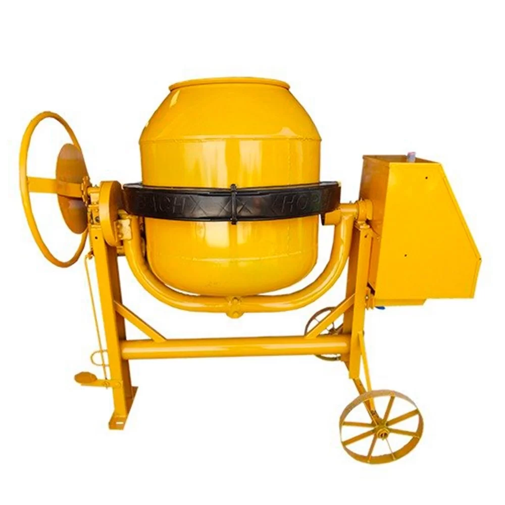 Betoneira amarela de 250 litros.